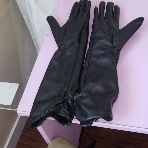 COPY - Gloves - Picture 5 of 9